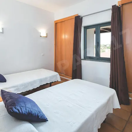 1722 Marina Park לאגוּ‏ש